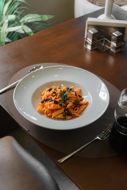 RESTAURANT & YEMEKLER