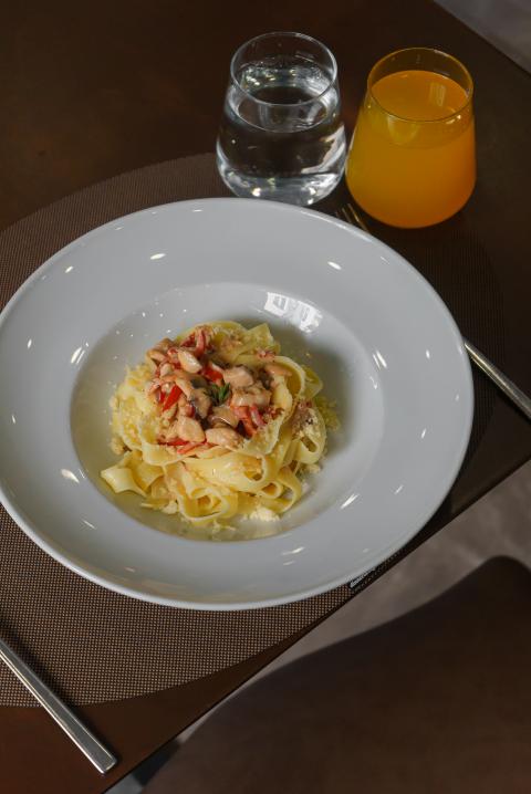 RESTAURANT & YEMEKLER