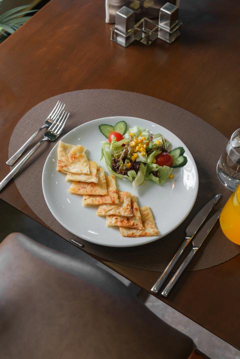 RESTAURANT & YEMEKLER