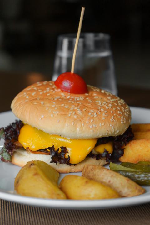 RESTAURANT & YEMEKLER