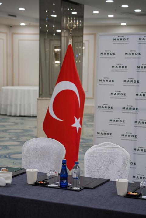 İŞ TOPLANTILARI